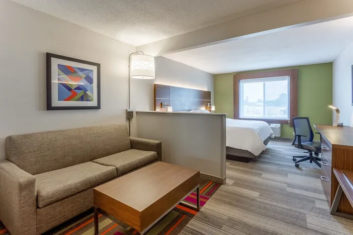 Room 5 of 55