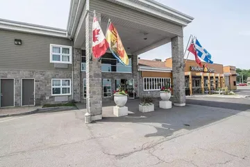 Econo Lodge Inn & Suites