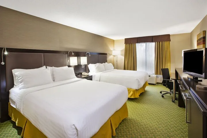 Room 5 of 78
