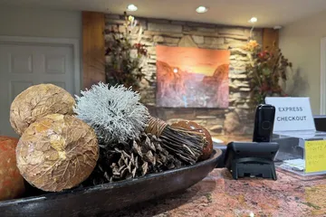 Claridge Inn