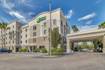 Holiday Inn Express Hotel & Suites Clearwater / Us 19 N by IHG