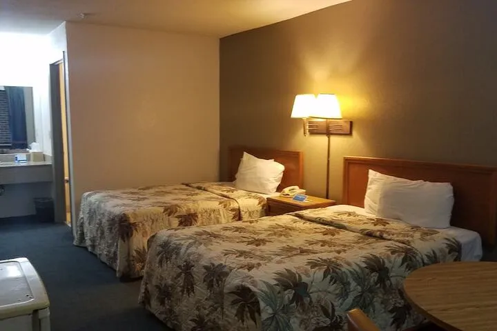 Room 3 of 24
