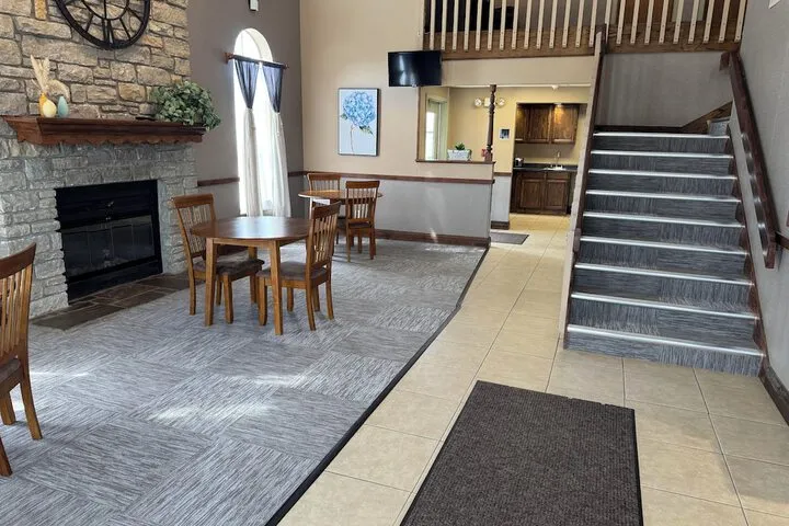 Lobby lounge