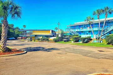 The Port Hotel & Marina