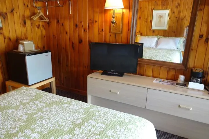Room 5 of 64