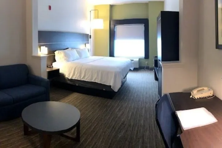 Room 5 of 52