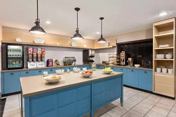Country Inn & Suites by Radisson Dahlgren-King George, VA