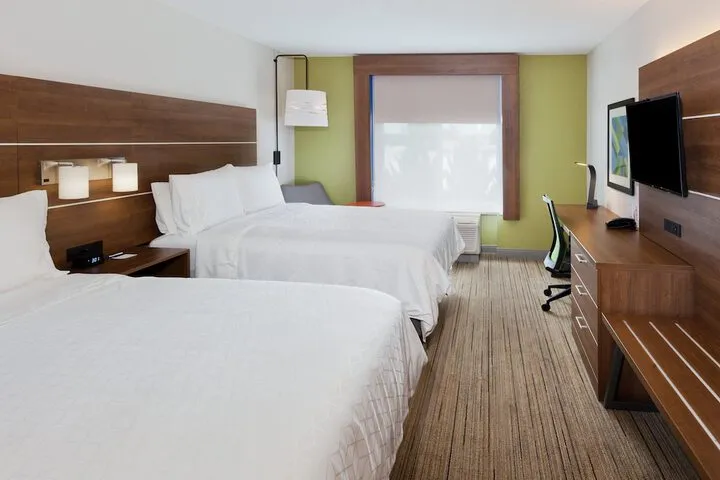 Room 4 of 38