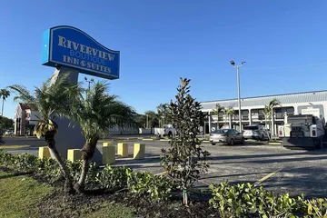 Riverview Inn