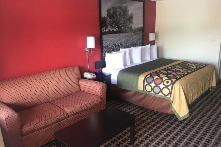 Room 4 of 26