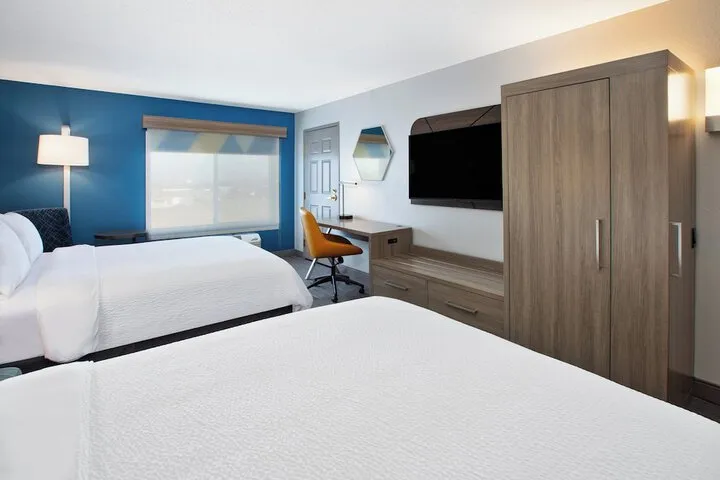 Room 3 of 35