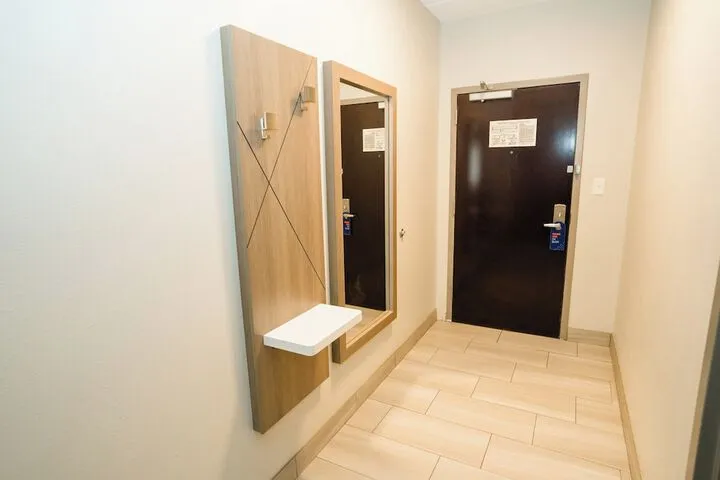 Room 4 of 45