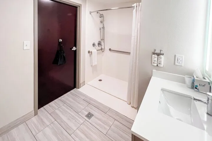 Room 3 of 45