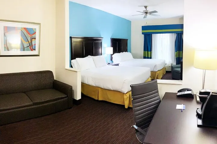 Room 4 of 53