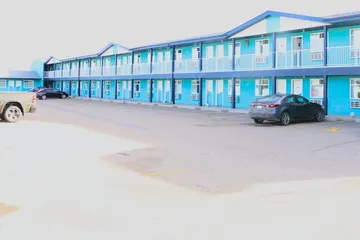 Empire Inn & Suites