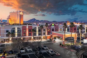 Holiday Inn Express Hotel & Suites Henderson by IHG