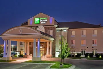 Holiday Inn Express & Suites Wichita Airport by IHG