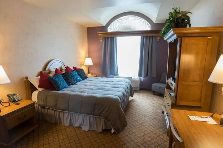 Room 3 of 17