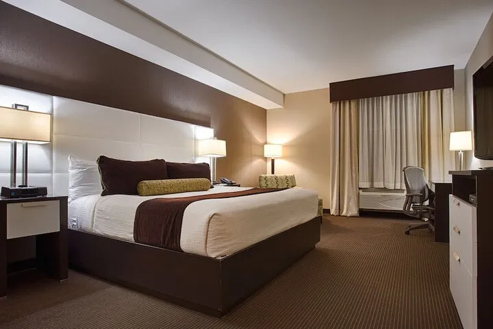 Room 4 of 22