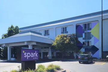 Spark by Hilton Green Bay