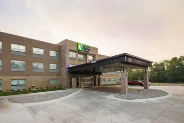 Holiday Inn Express and Suites Portage by IHG