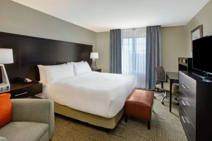 Room 3 of 36