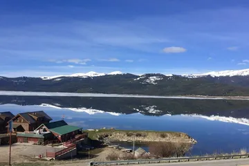 Lake View Suites