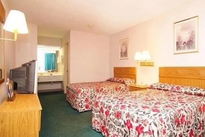 Room 4 of 30