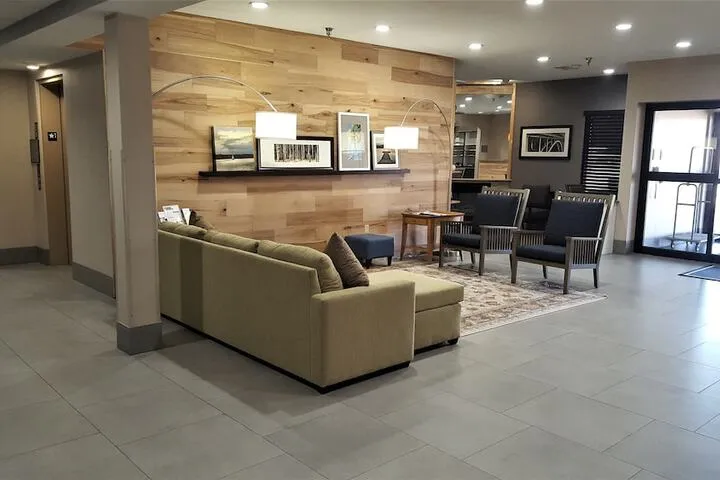 Hotel 2 of 49
