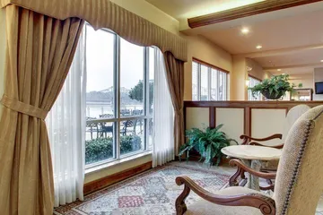 Clarion Suites Vidalia Riverfront