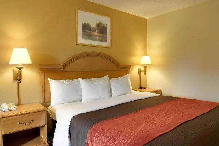 Room 4 of 26