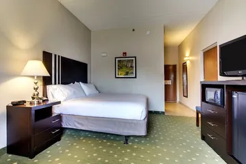 Holiday Inn Express & Suites Live Oak by IHG