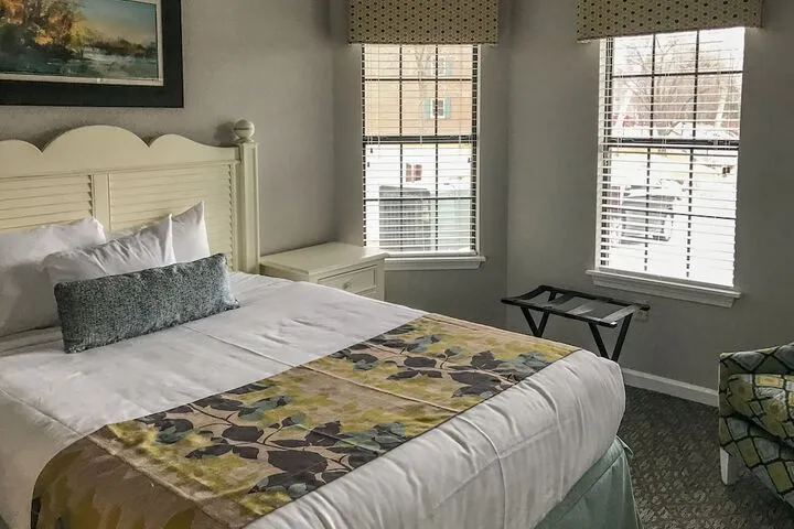 Room 4 of 53