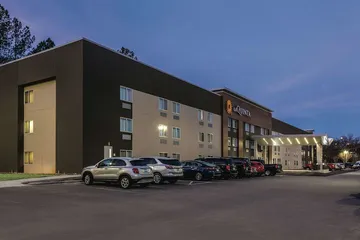 La Quinta Inn & Suites by Wyndham Atlanta Midtown - Buckhead