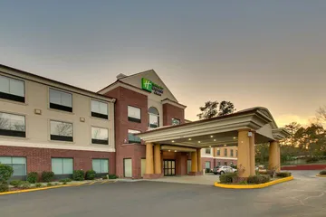 Holiday Inn Express & Suites Laurel by IHG