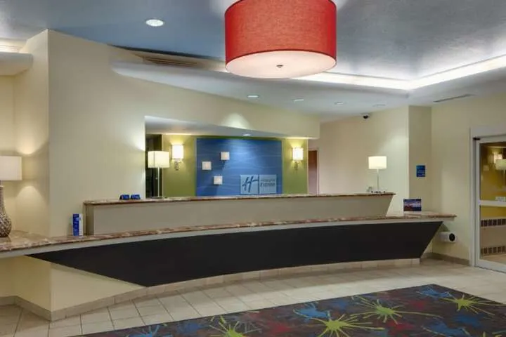 Hotel 2 of 73