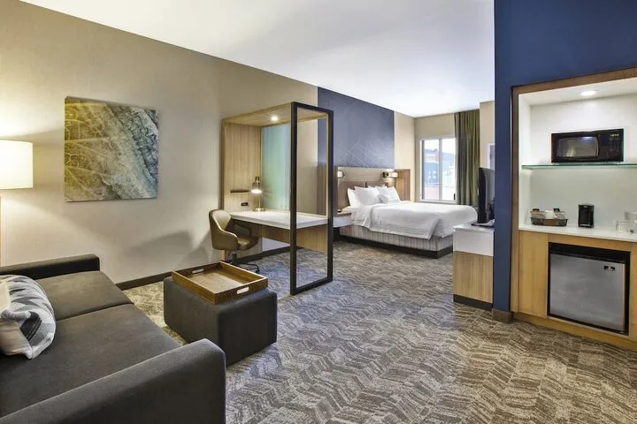 Room 5 of 24
