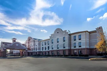 Comfort Inn & Suites Airport - American Way