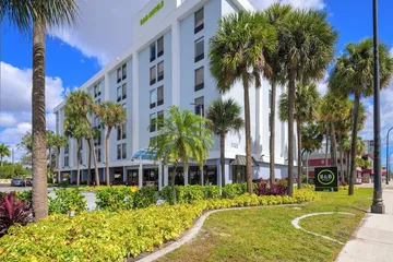 B & B Hotel Miami Airport