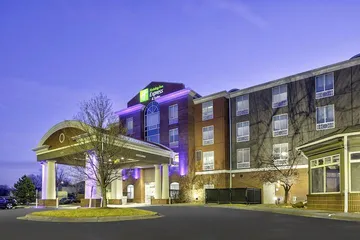 Holiday Inn Express Hotel & Suites Kansas City - Grandview by IHG
