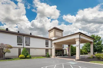 Quality Inn & Suites NJ State Capital Area