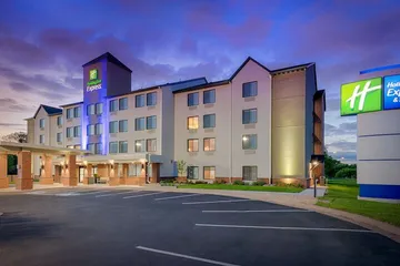 Holiday Inn Express Minneapolis / Coon Rapids/Blaine by IHG