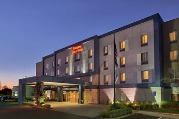 Hampton Inn & Suites Salem OR