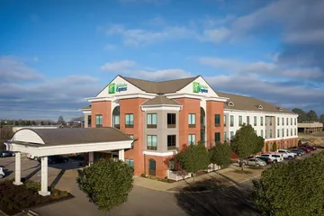 Holiday Inn Express & Suites Olive Branch by IHG
