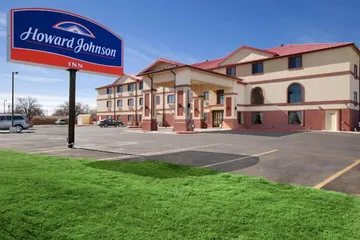 Howard Johnson by Wyndham Lubbock TX