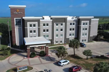 La Quinta Inn & Suites by Wyndham Pearsall