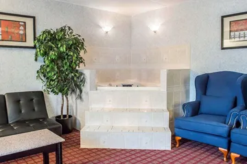 Quality Inn & Suites Gibsonia - Pittsburgh North