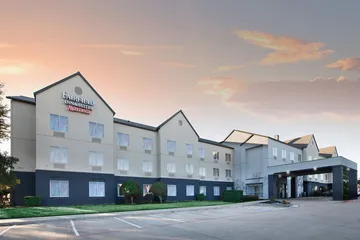 Fairfield Inn & Suites Fort Worth / Fossil Creek