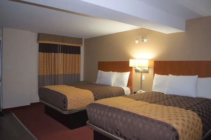 Room 4 of 35