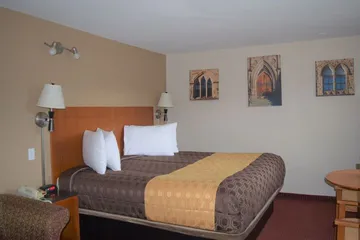 Knights Inn Arnprior